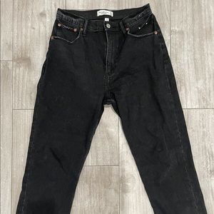 Abercrombie Curve Love Ultra High Rise Ankle Straight Jean